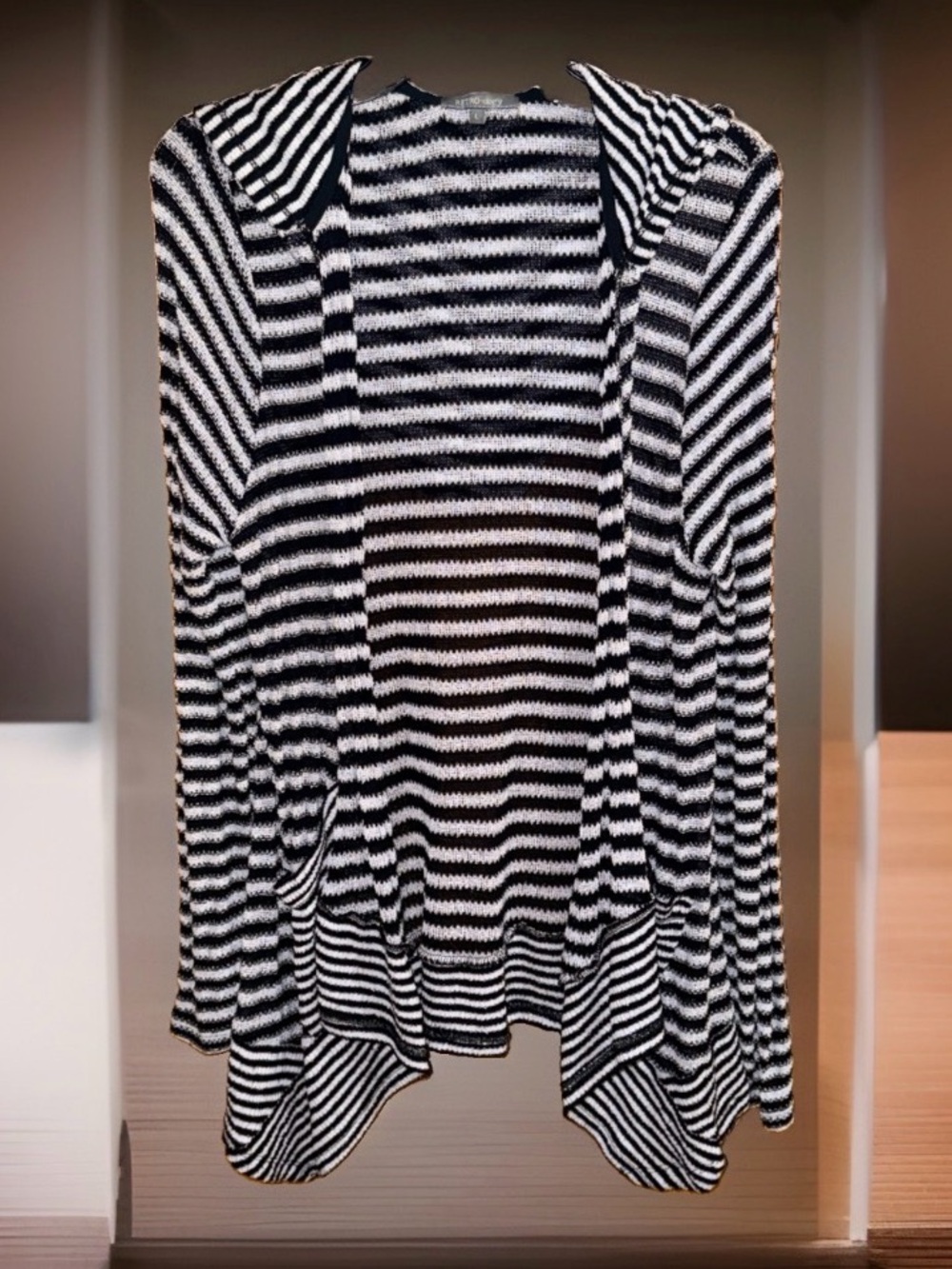 Retro-Ology Women’s Striped Black & White Hooded Open-Front Knit Cardigan-L-EC